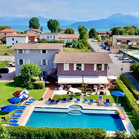 博莱罗酒店 3* 西尔米奥奈